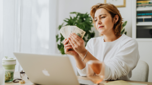 Beginner-Friendly Ways to Make Extra Money (That Actually Work)